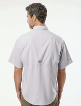Load image into Gallery viewer, CrossCreek x Columbia - PFG Tamiami™ II SS Woven Shirt in Cool Grey