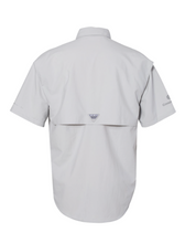 Load image into Gallery viewer, CrossCreek x Columbia - PFG Bahama™ II SS Woven Shirt in Cool Grey