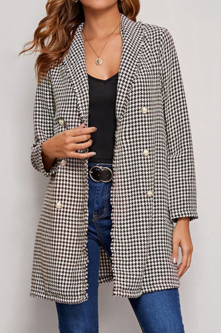 Ava Houndstooth Double-Breasted Longline Blazer in Black/White